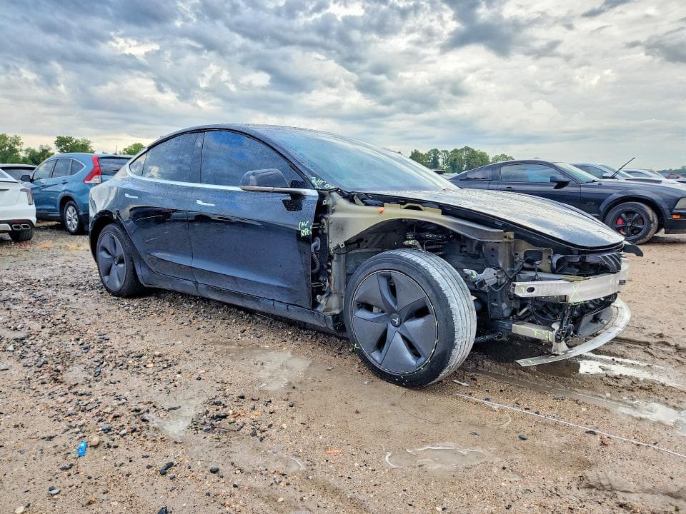 2019 TESLA MODEL 3 4
