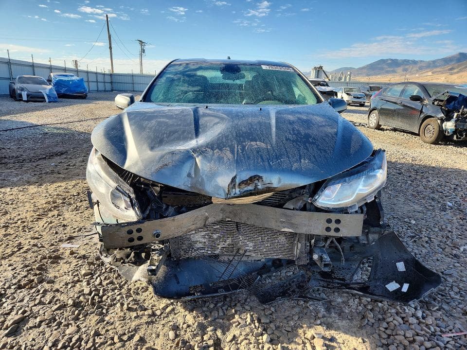 2017 CHEVROLET VOLT LT 5
