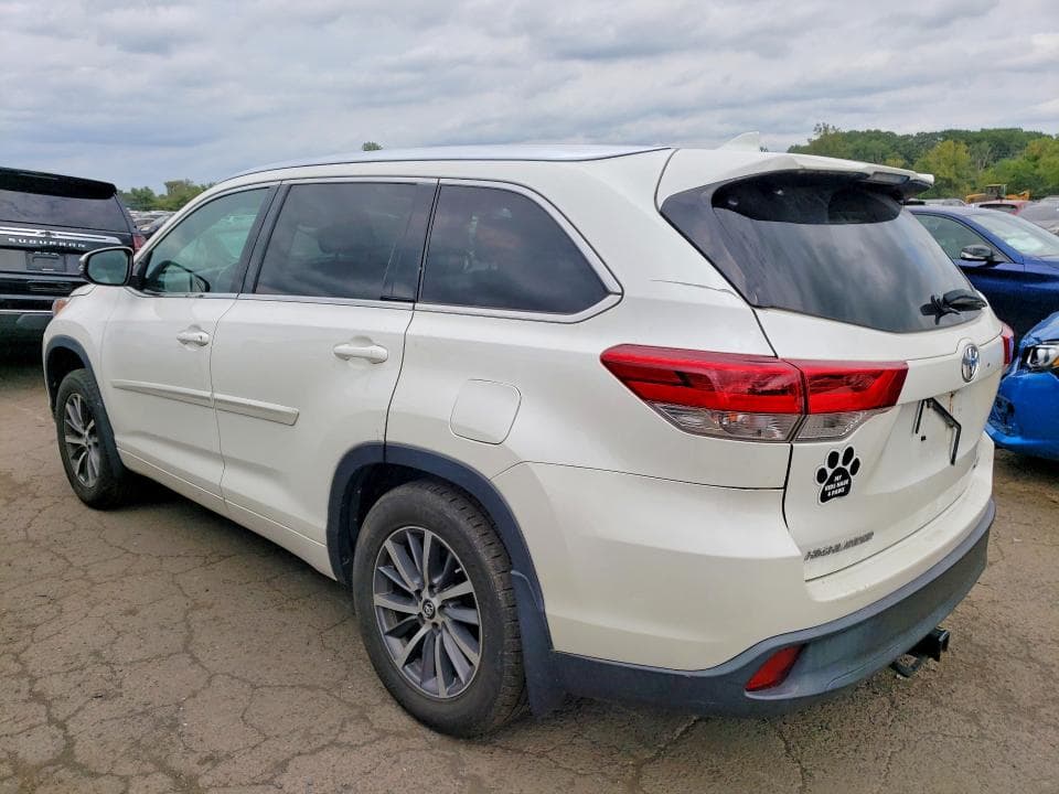 2017 TOYOTA HIGHLANDER XLE 2