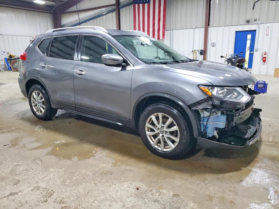 2017 NISSAN ROGUE SV 4