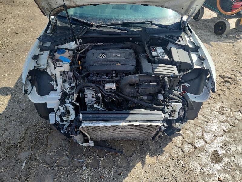 2017 VOLKSWAGEN PASSAT S 11