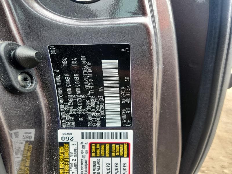2021 TOYOTA SIENNA XLE 13