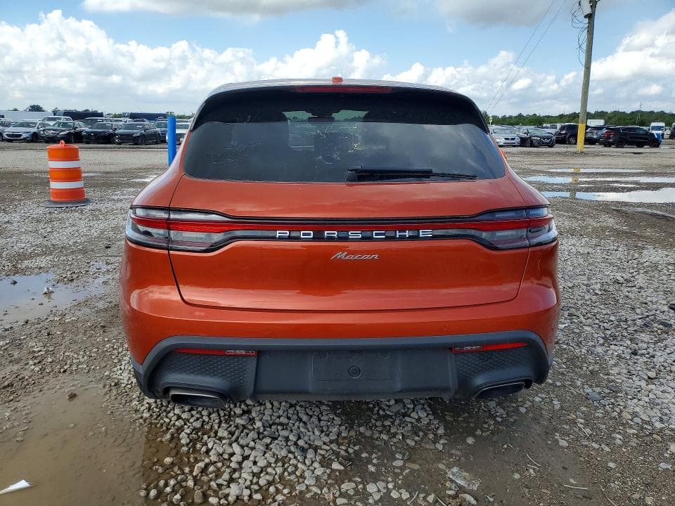 2022 PORSCHE MACAN 6