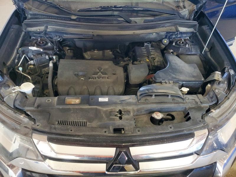 2017 MITSUBISHI OUTLANDER SE 12