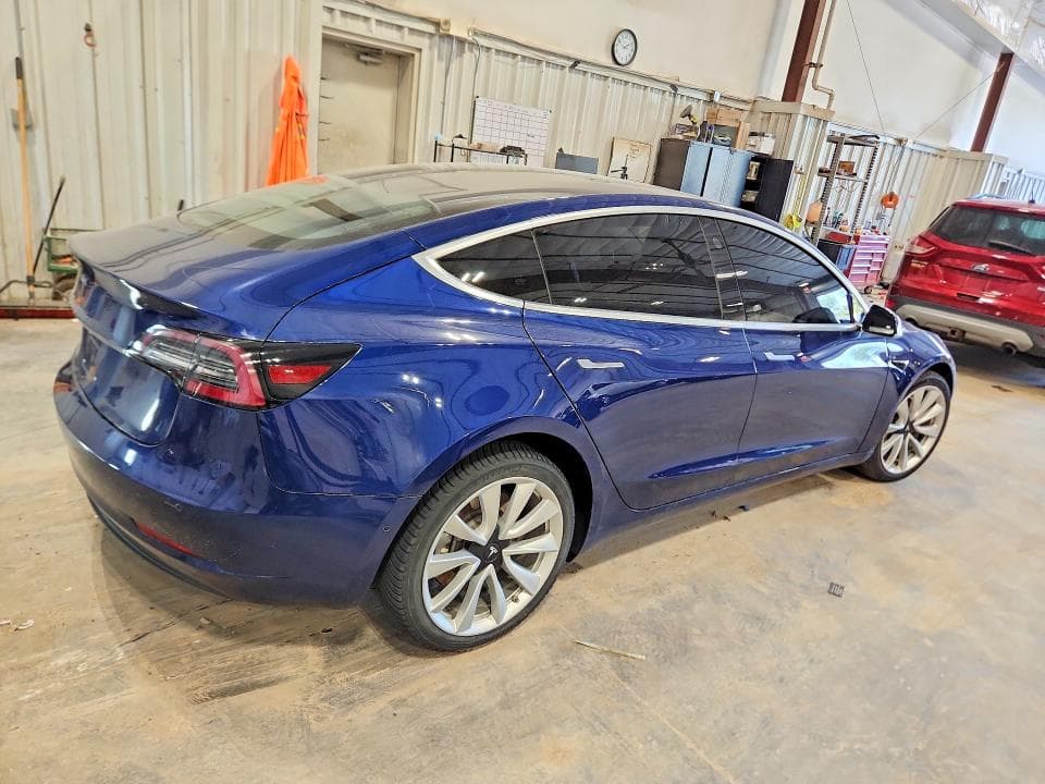 2018 TESLA MODEL 3 3