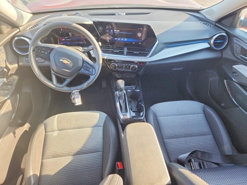 2025 CHEVROLET TRAX 1LT 8