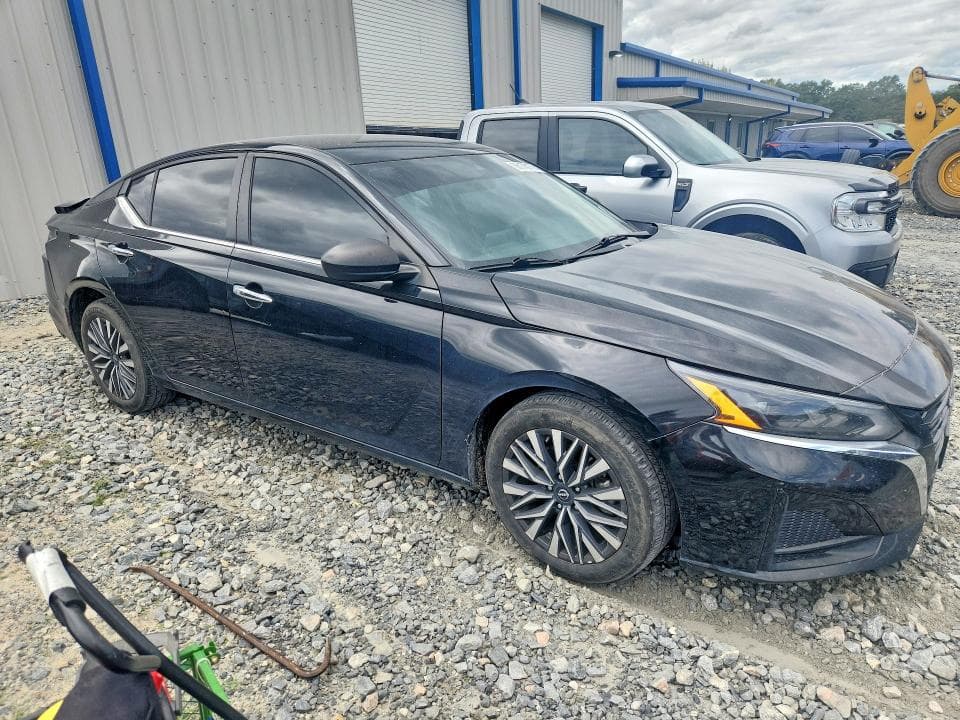 2024 NISSAN ALTIMA SV 4