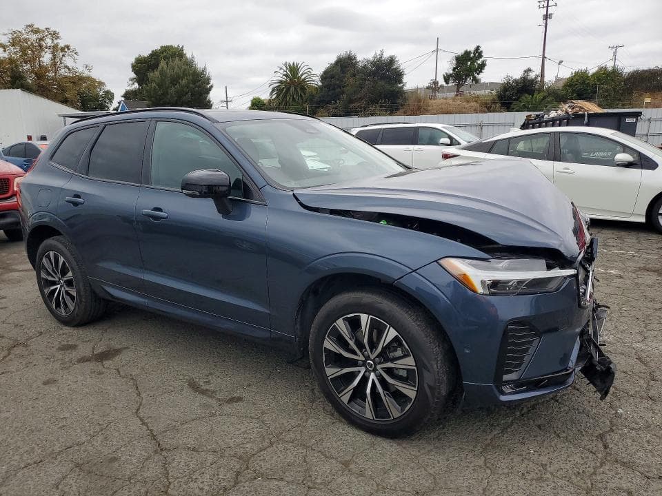 2024 VOLVO XC60 PLUS 4