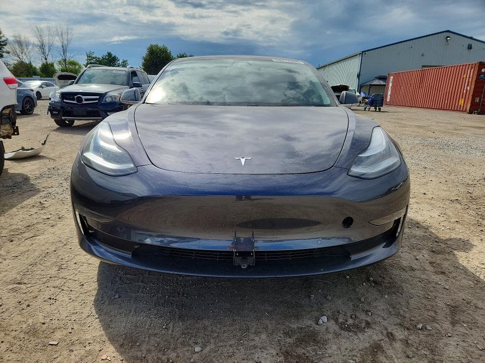 2018 TESLA MODEL 3 5