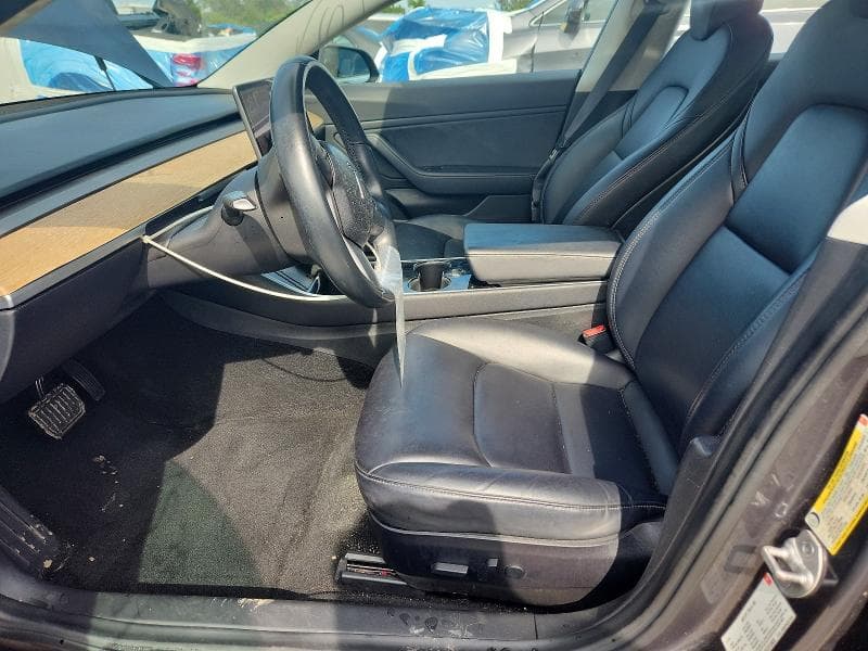 2018 TESLA MODEL 3 7