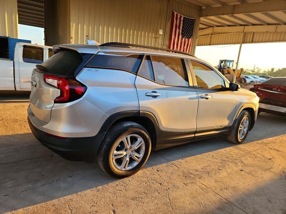 2022 GMC TERRAIN SLE 3