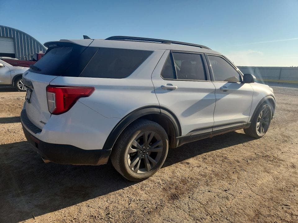 2021 FORD EXPLORER XLT 3