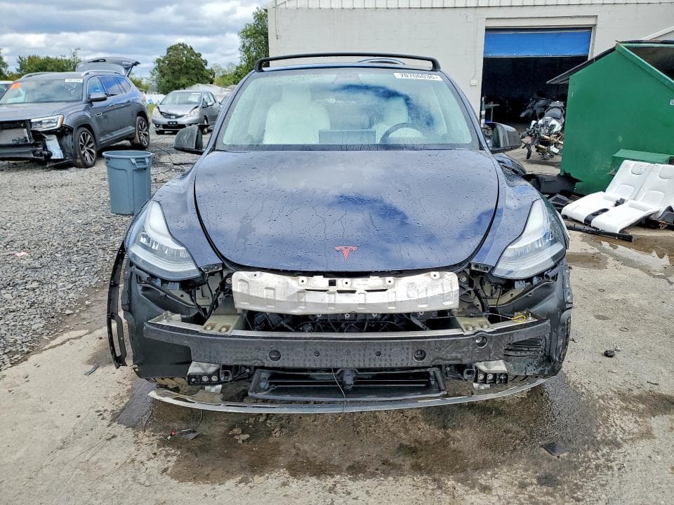 2022 TESLA MODEL Y 5