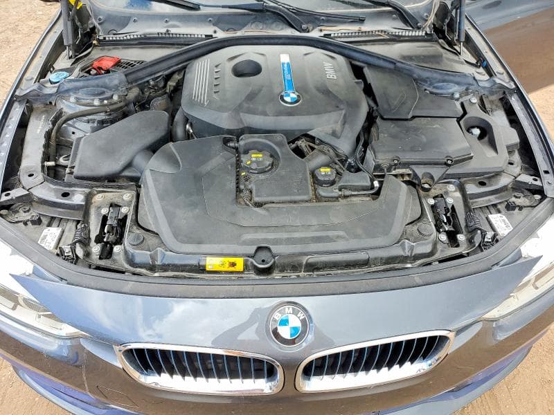 2018 BMW 330E 11