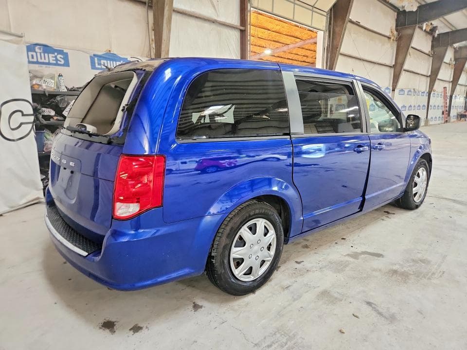 2018 DODGE GRAND CARAVAN SE 3