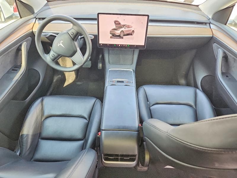 2023 TESLA MODEL Y 8
