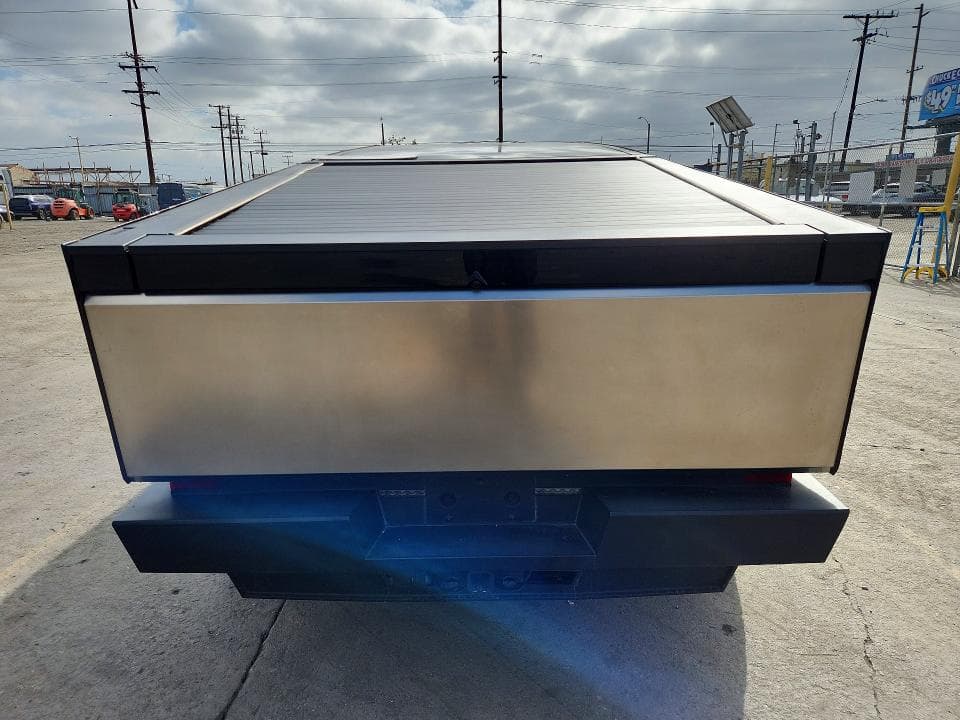 2024 TESLA CYBERTRUCK 6