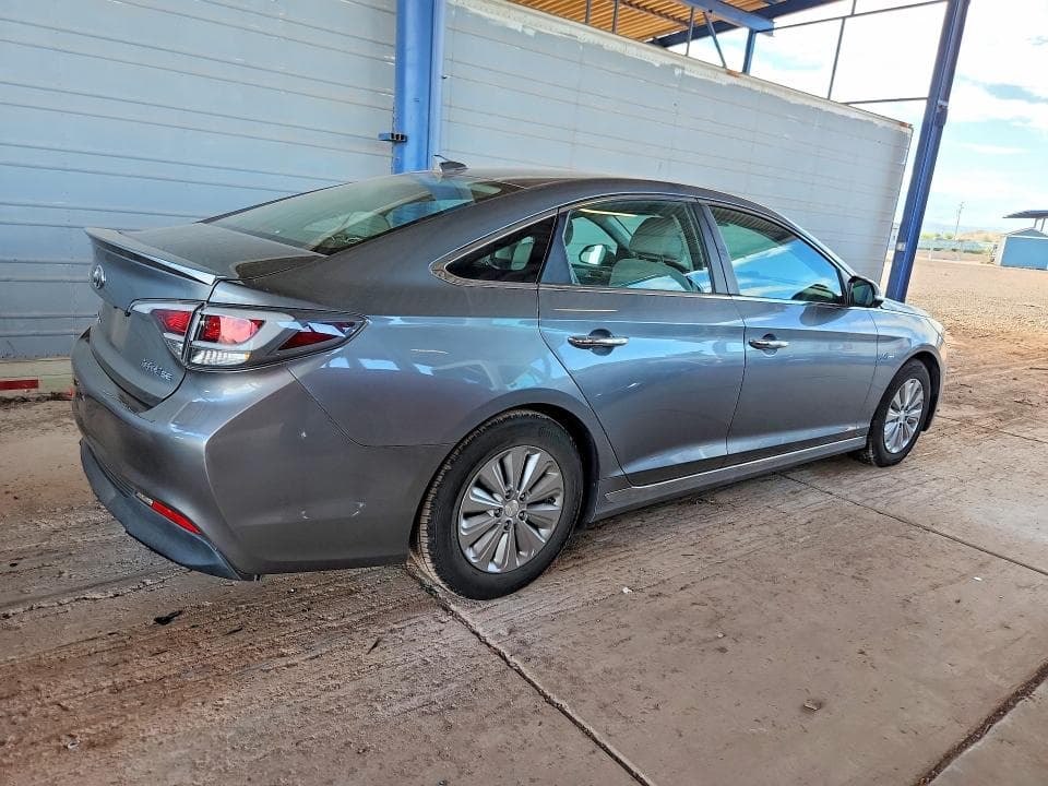 2017 HYUNDAI SONATA HYBRID SE 3