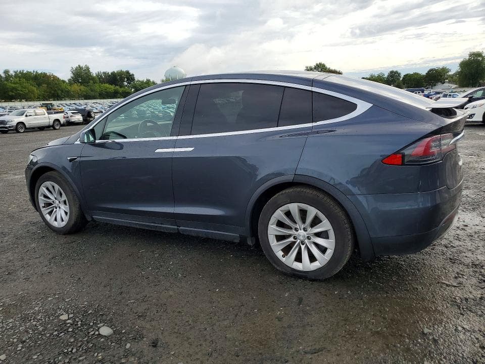2020 TESLA MODEL X 2
