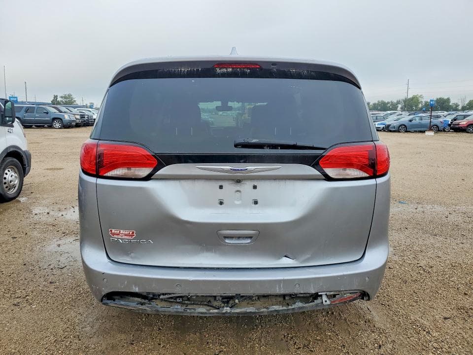 2019 CHRYSLER PACIFICA TOURING L 6