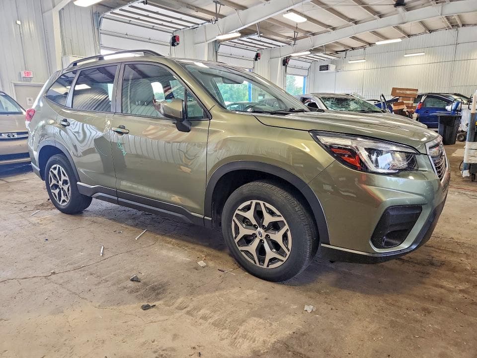 2019 SUBARU FORESTER PREMIUM 4