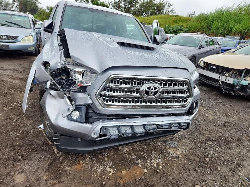 2017 TOYOTA TACOMA TRD SPORT 11