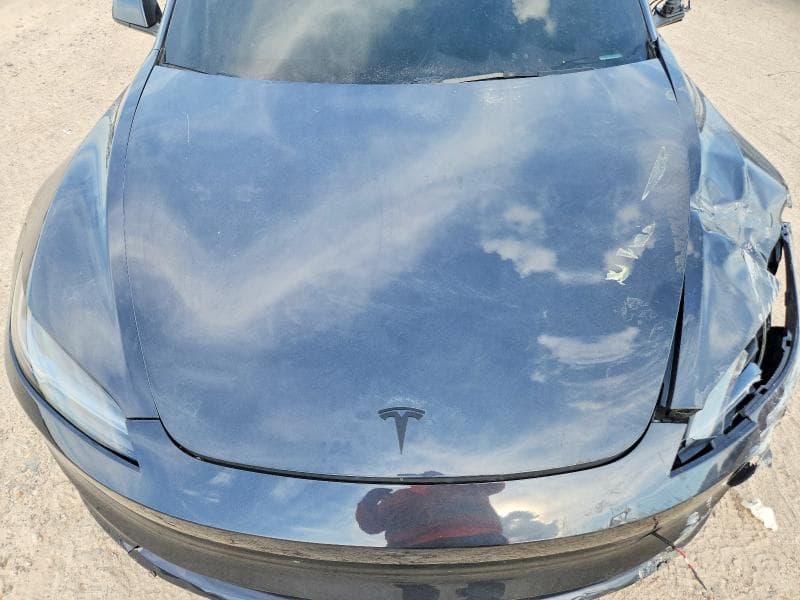 2026 TESLA MODEL 3 11