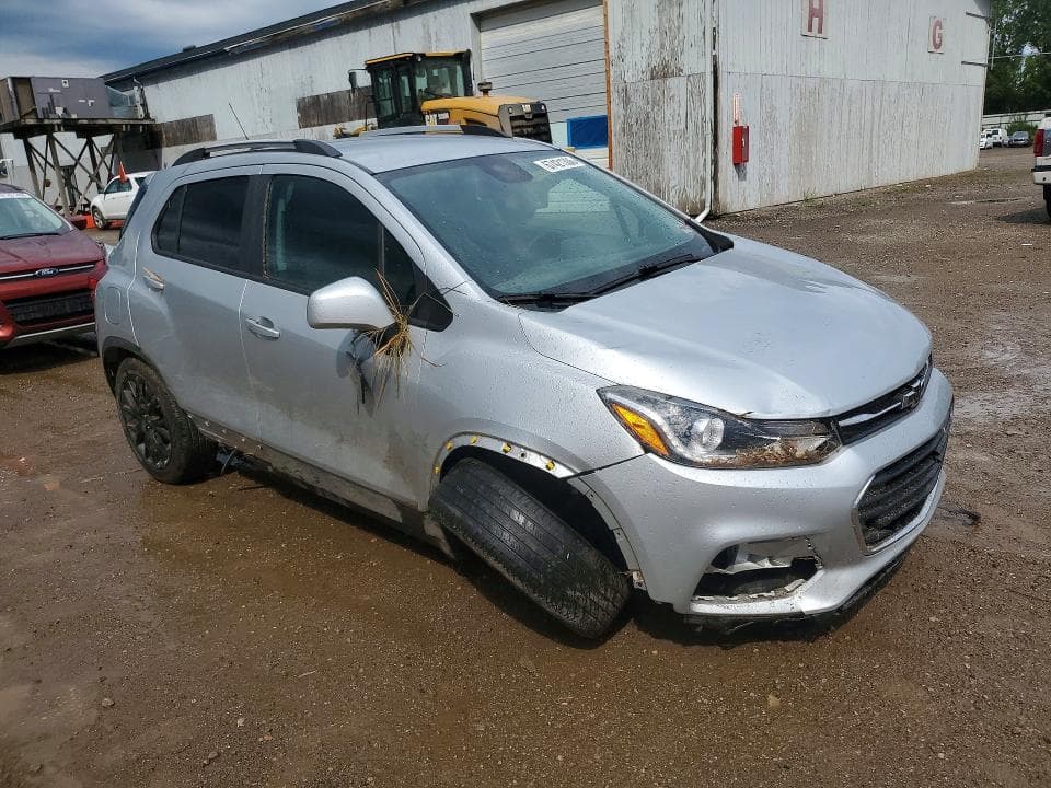 2021 CHEVROLET TRAX 1LT 4