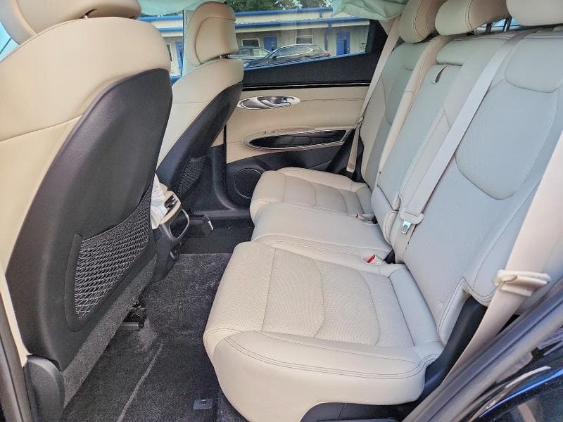 2023 GENESIS GV70 2.5T STANDARD 11