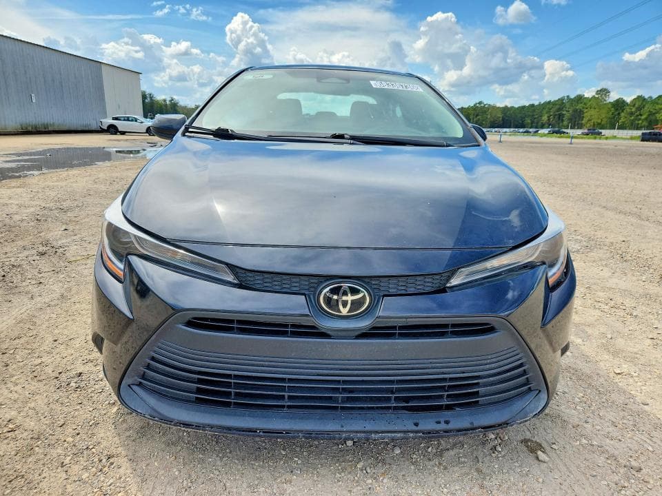 2025 TOYOTA COROLLA LE 5