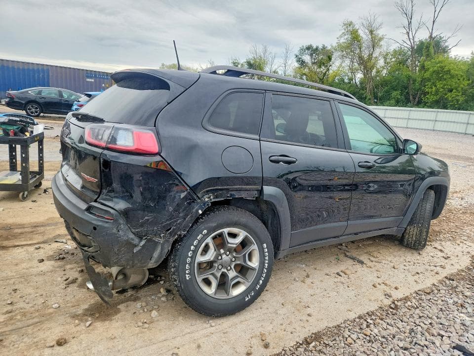 2019 JEEP CHEROKEE TRAILHAWK 3