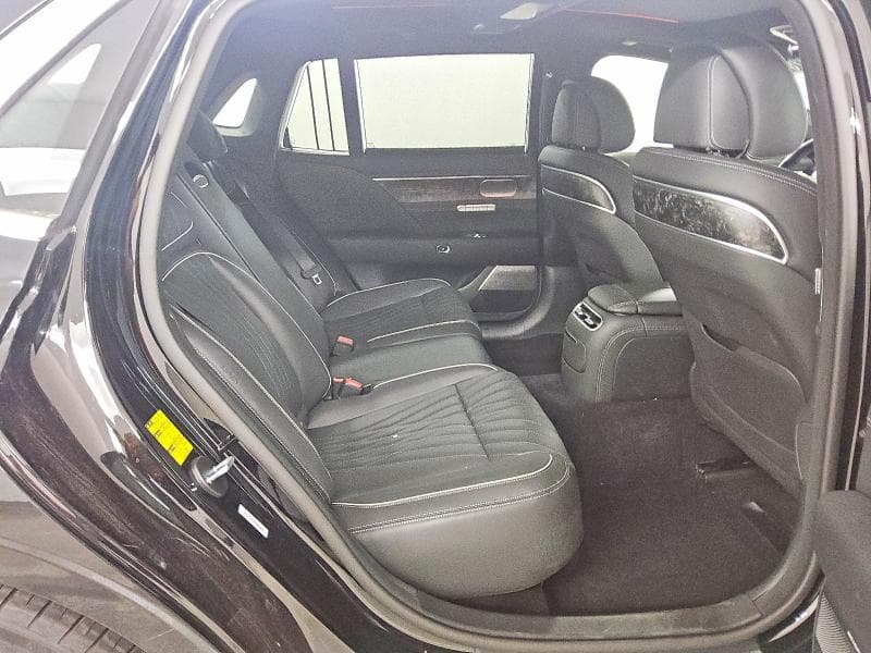 2026 GENESIS G90 3.5T E-SUPERCHARGER 11