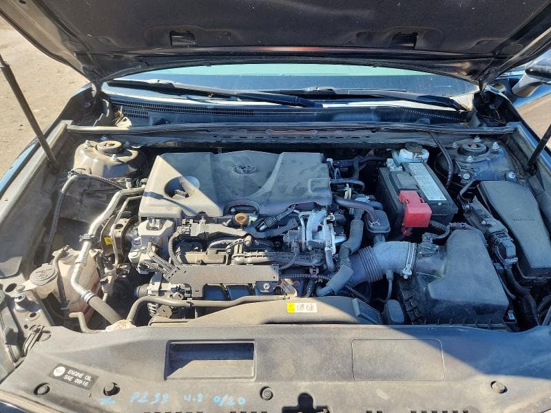 2020 TOYOTA CAMRY SE 11