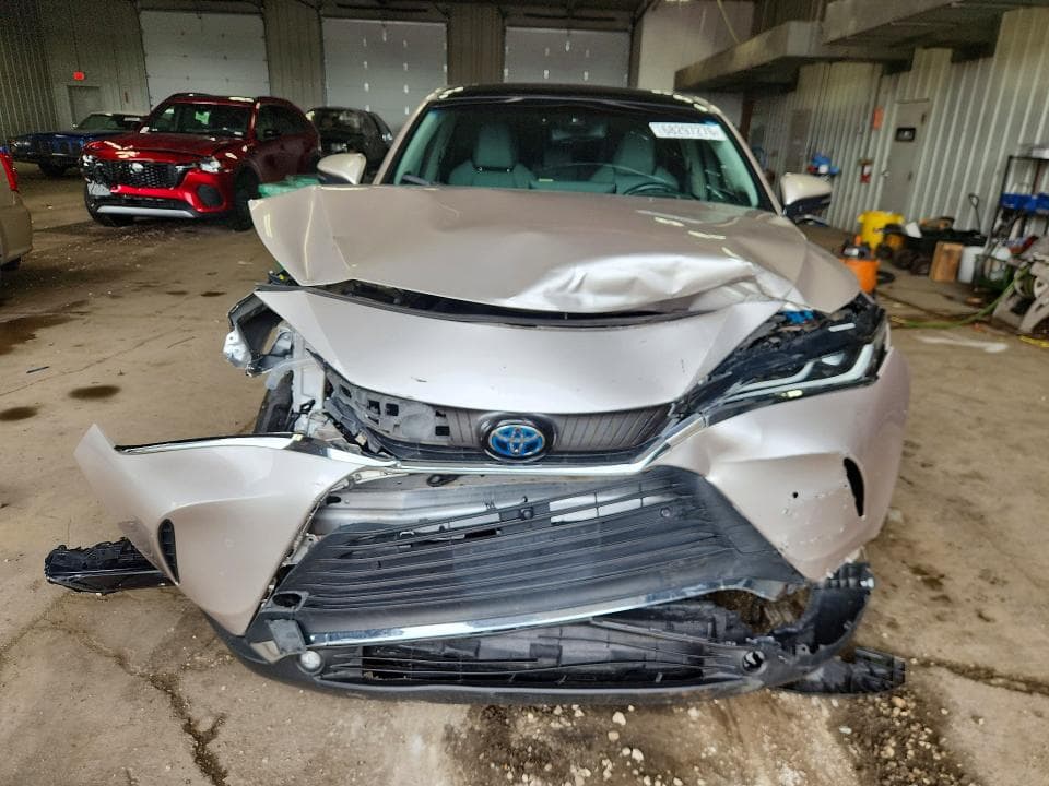 2022 TOYOTA VENZA LIMITED 5