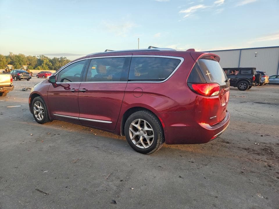 2017 CHRYSLER PACIFICA LIMITED 2