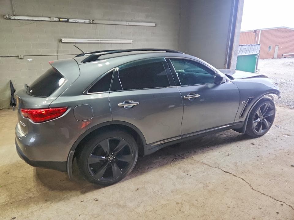 2017 INFINITI QX70 BASE 3