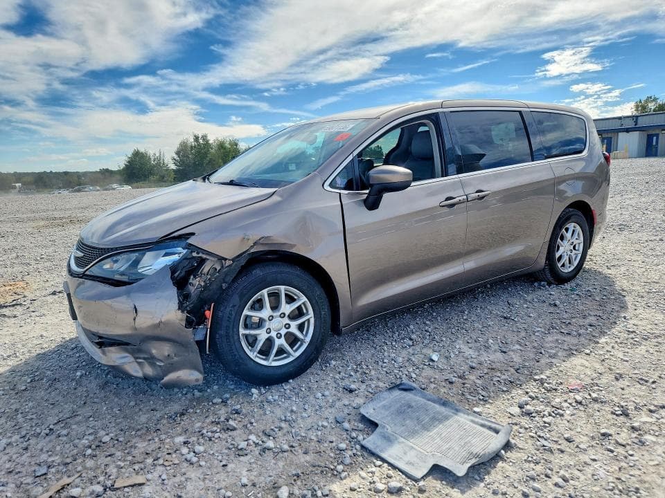 2017 CHRYSLER PACIFICA TOURING - 1