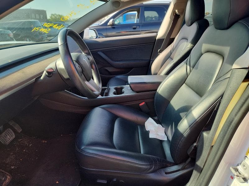 2018 TESLA MODEL 3 7