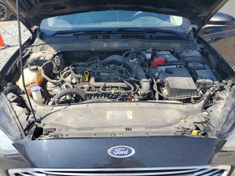 2019 FORD FUSION SE 11