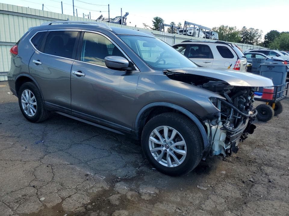 2017 NISSAN ROGUE SV 4