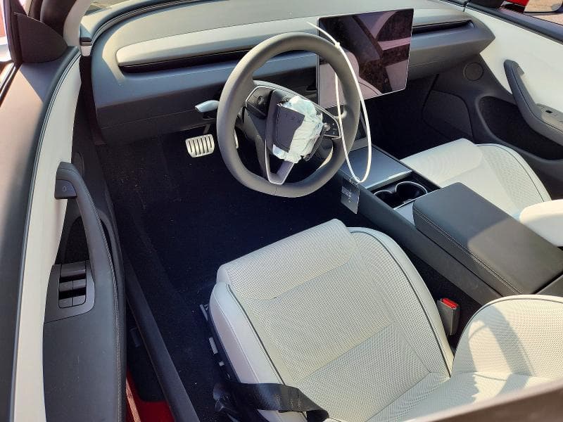 2026 TESLA MODEL 3 8