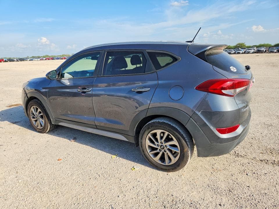 2017 HYUNDAI TUCSON SE 2