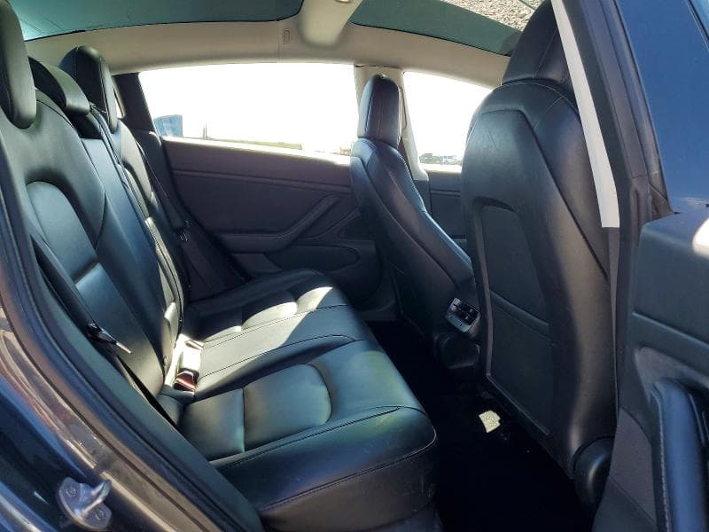 2018 TESLA MODEL 3 10
