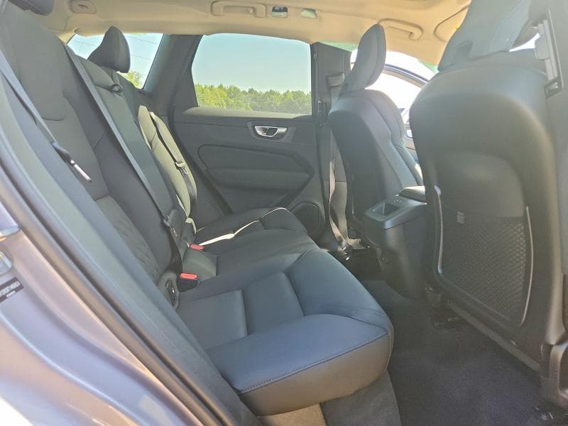 2026 VOLVO XC60 PLUS 11