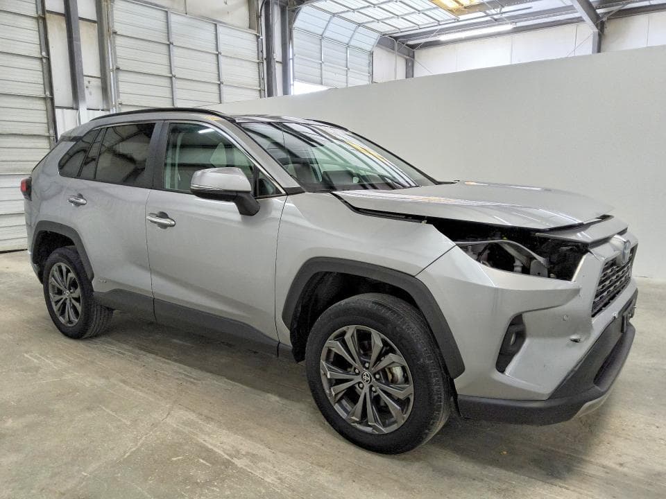 2023 TOYOTA RAV4 LIMITED 4