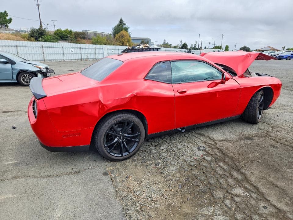 2018 DODGE CHALLENGER SXT 3