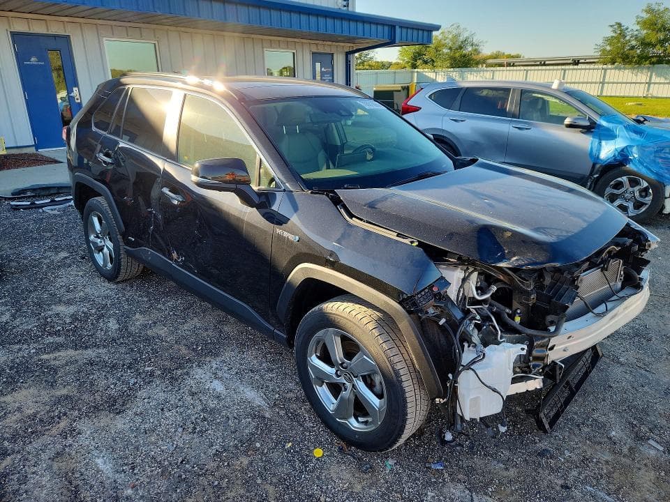 2021 TOYOTA RAV4 LIMITED 4