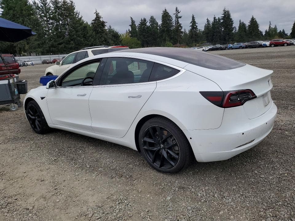 2018 TESLA MODEL 3 2