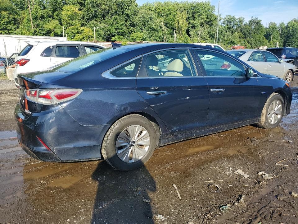 2018 HYUNDAI SONATA HYBRID SE 3