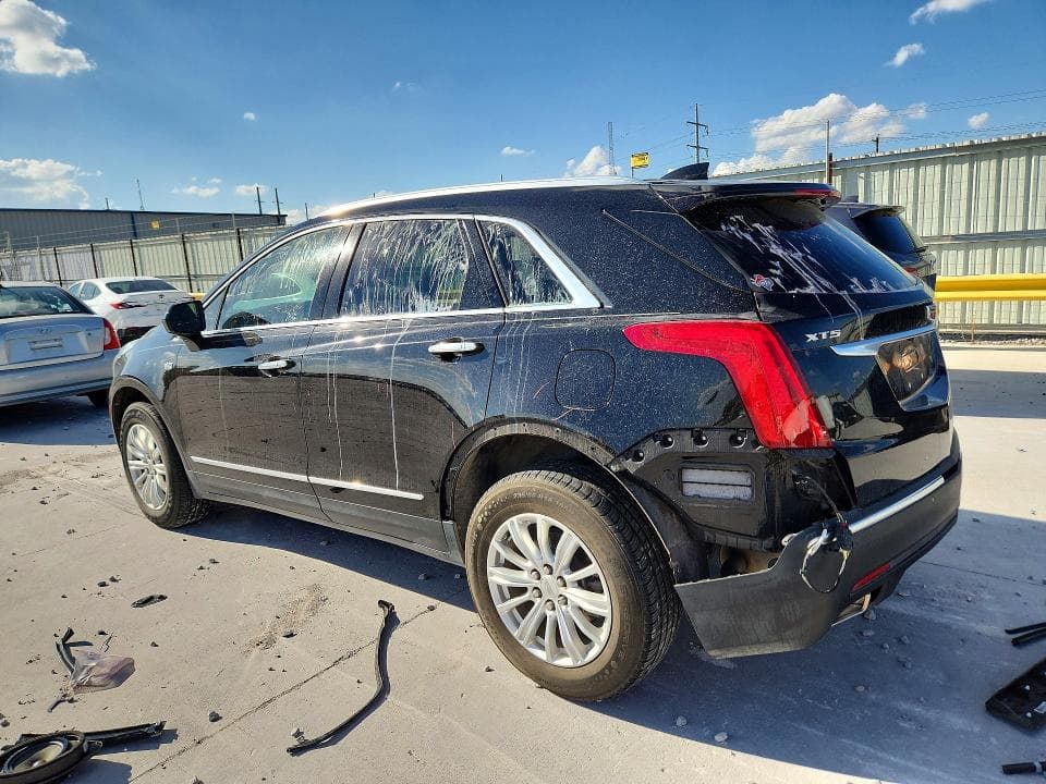 2018 CADILLAC XT5 2